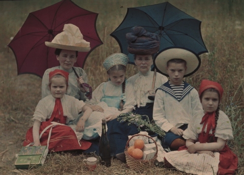 Повседневная жизнь дворянской семьи в фотографиях Петра Веденисова. 1909-1914