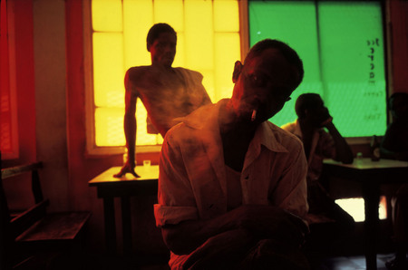 Алекс Уэб.
Гренада. Бар. 
1979. 
© Alex Webb/Magnum Photos